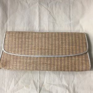 🛍SALE $3/25 Clutch Bag